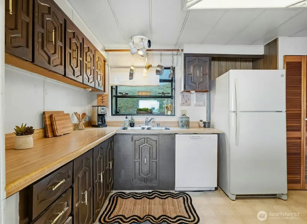 813 Fairmount Road Port Townsend WA 98368
