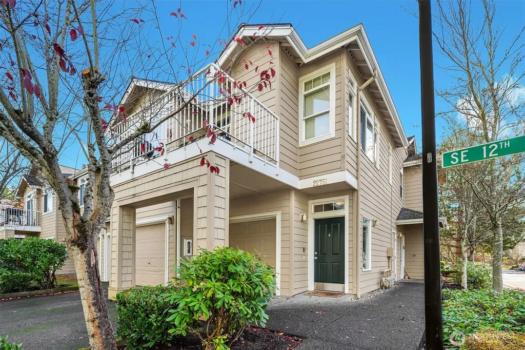 22751 SE 12th Lane Sammamish WA 98075
