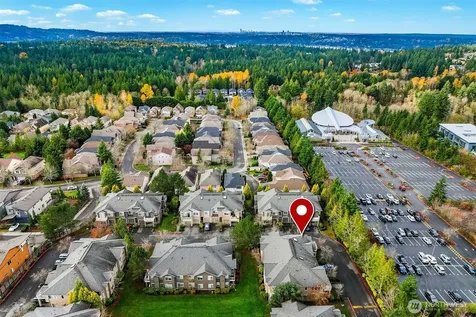 22751 SE 12th Lane Sammamish WA 98075