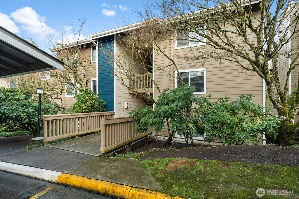 20156 Vikings Crest NE Poulsbo WA 98370