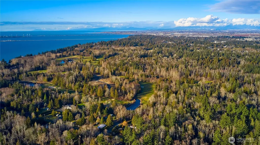 230 Iris Boulevard Point Roberts WA 98281