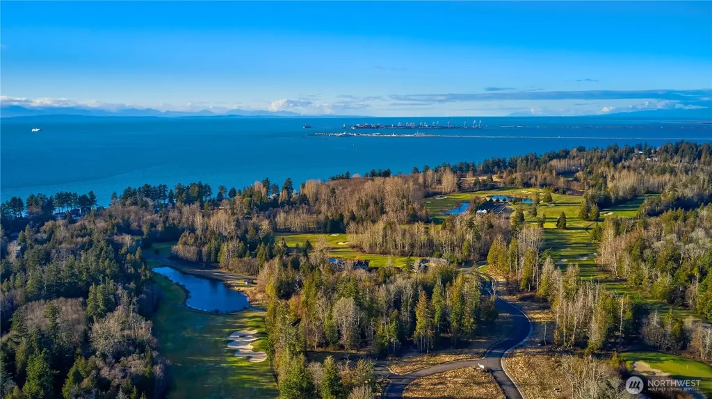 230 Iris Boulevard Point Roberts WA 98281