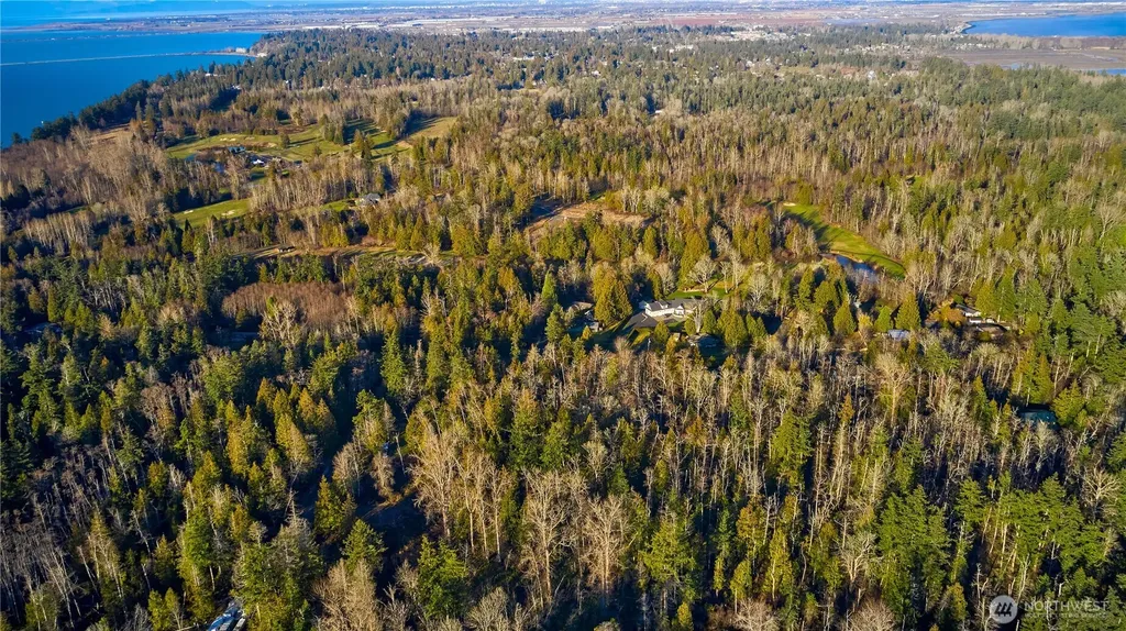 230 Iris Boulevard Point Roberts WA 98281