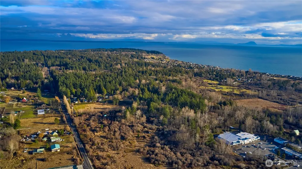 230 Iris Boulevard Point Roberts WA 98281