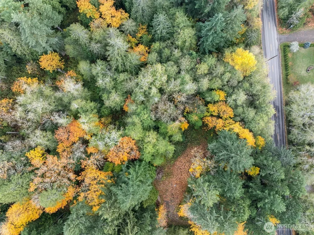 5787 E Collins Road Port Orchard WA 98366