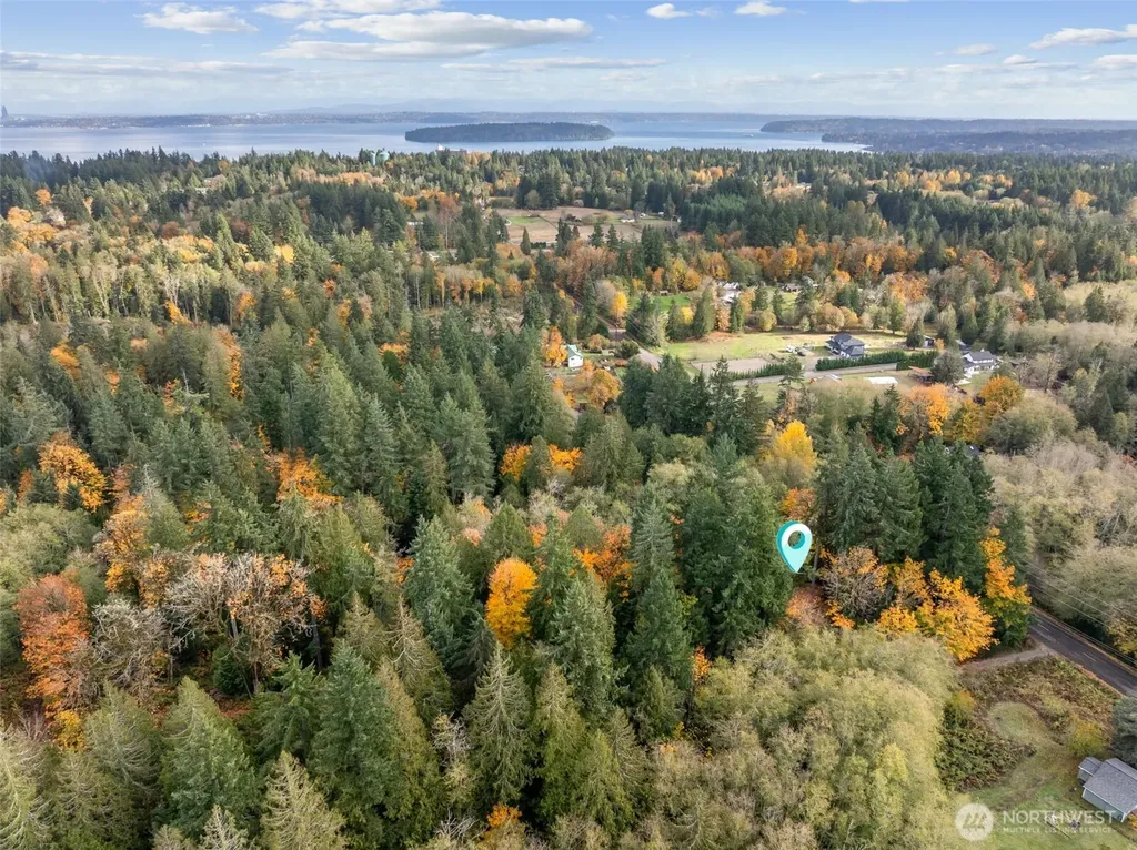 5787 E Collins Road Port Orchard WA 98366