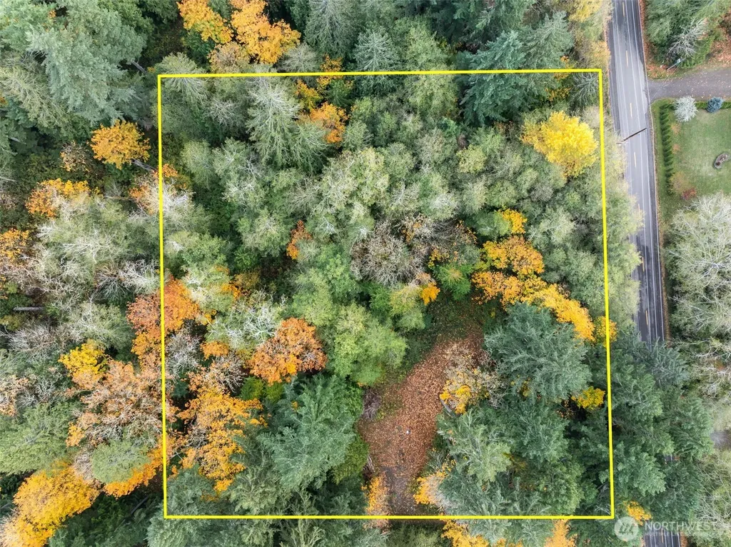 5787 E Collins Road Port Orchard WA 98366