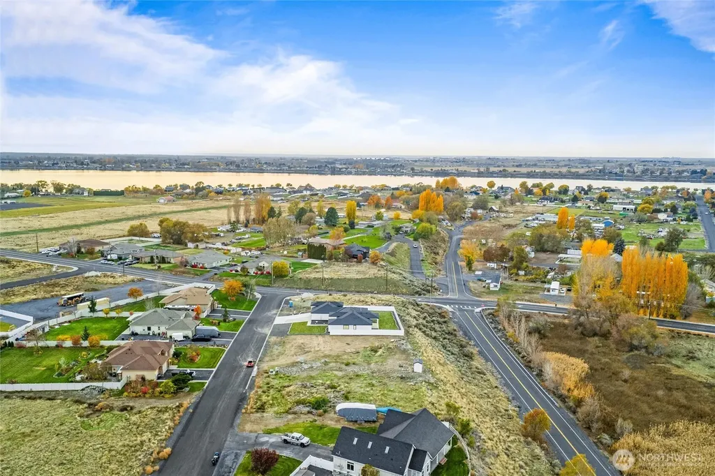 7838 NE Blue Jay Drive Moses Lake WA 98837