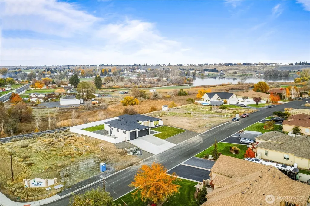 7838 NE Blue Jay Drive Moses Lake WA 98837