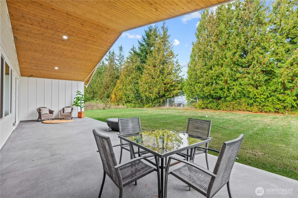 6917 Red Ridge Drive Lynden WA 98264