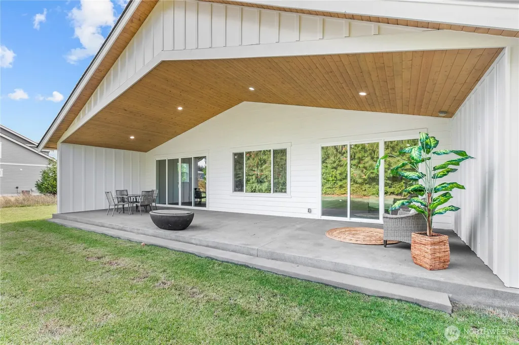 6917 Red Ridge Drive Lynden WA 98264