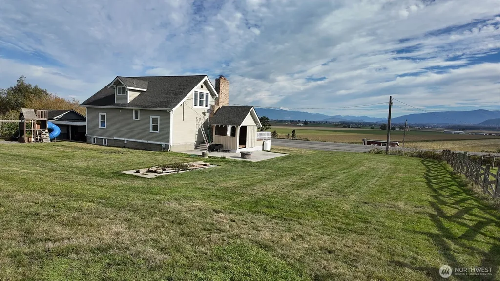 18122 Best Road Mount Vernon WA 98273