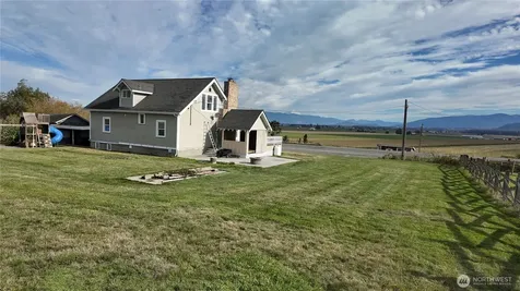 18122 Best Road Mount Vernon WA 98273