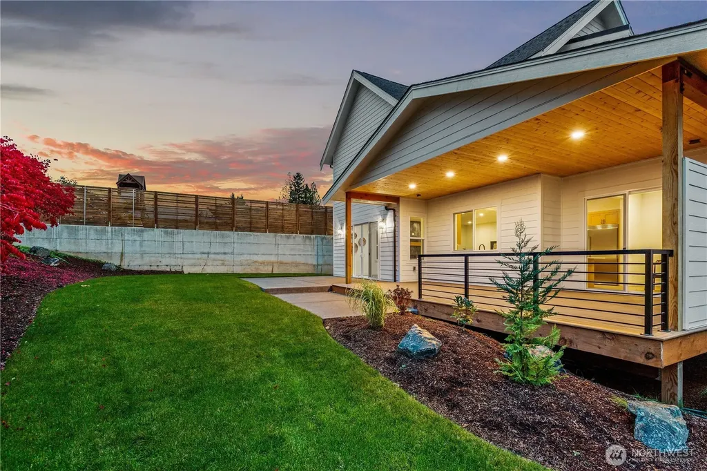 1095 Terrace Drive Lynden WA 98264