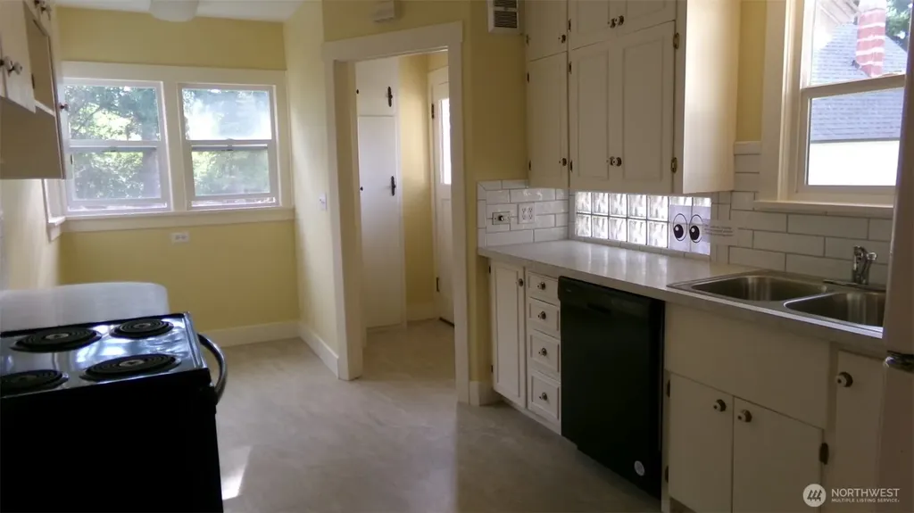 1555 Swartout Road Manson WA 98831