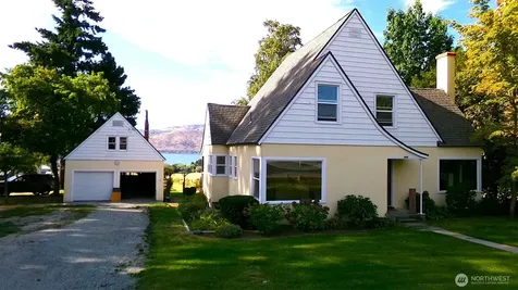1555 Swartout Road Manson WA 98831