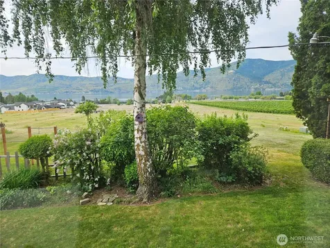 1555 Swartout Road Manson WA 98831