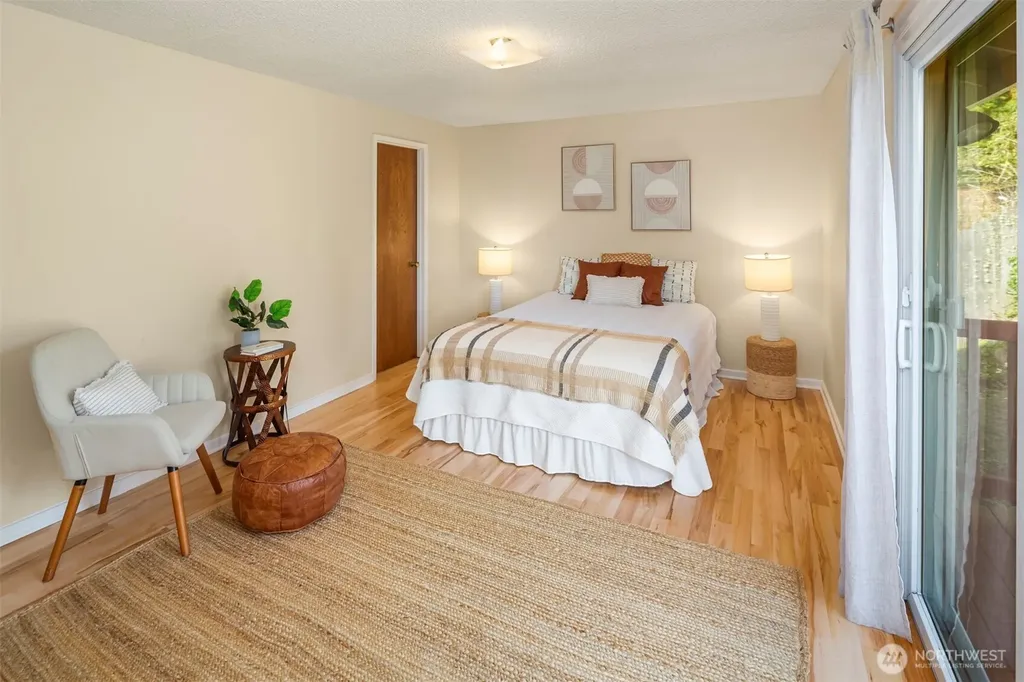 10514 SW 110th Street Vashon WA 98070