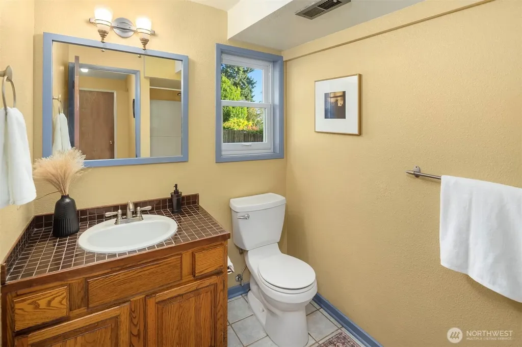 10514 SW 110th Street Vashon WA 98070
