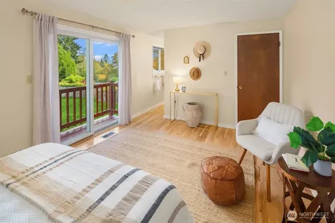 10514 SW 110th Street Vashon WA 98070