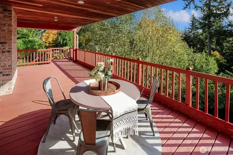 10514 SW 110th Street Vashon WA 98070