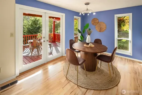 10514 SW 110th Street Vashon WA 98070