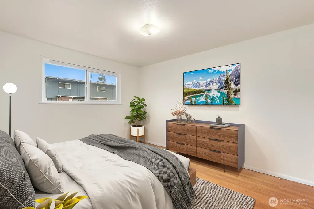 5722 122nd Place SE Bellevue WA 98006