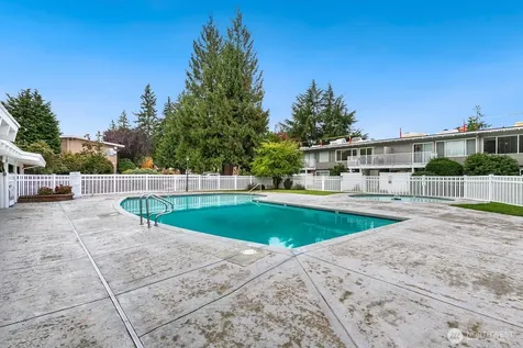5722 122nd Place SE Bellevue WA 98006