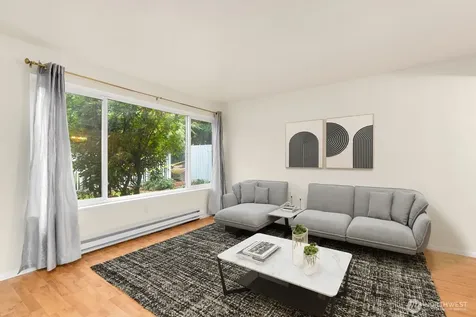 5722 122nd Place SE Bellevue WA 98006