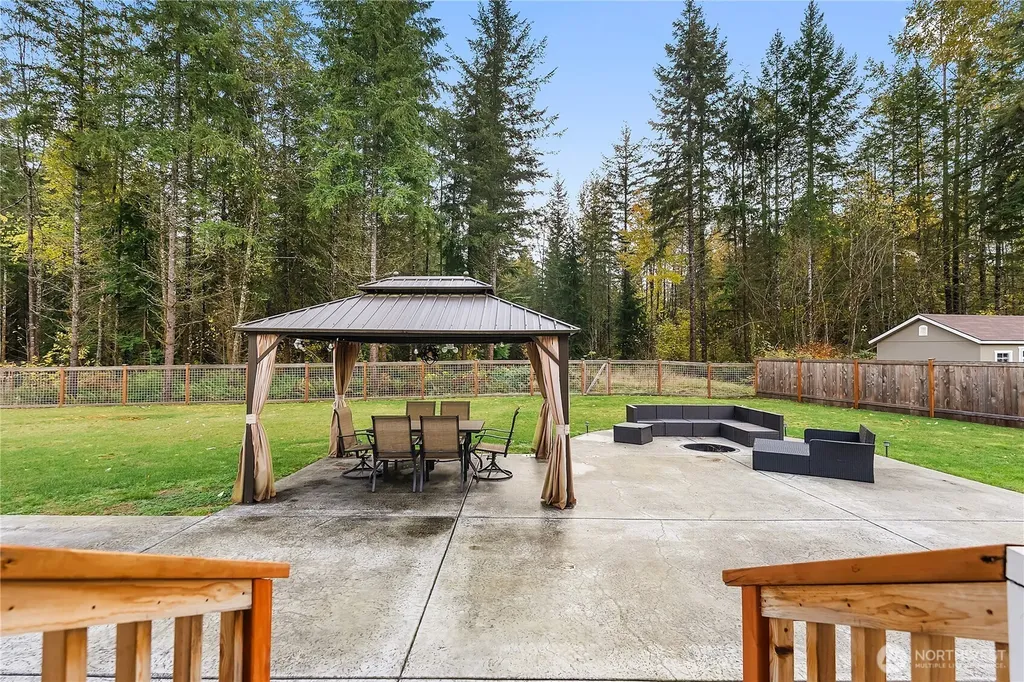 14025 107th Place NE Lake Stevens WA 98258