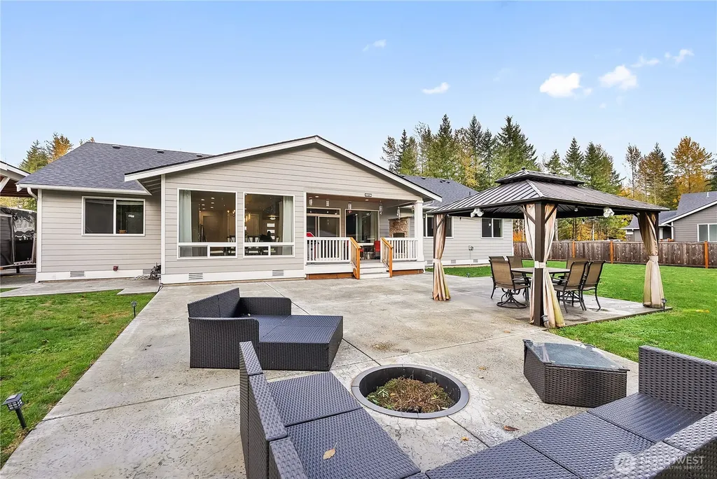 14025 107th Place NE Lake Stevens WA 98258