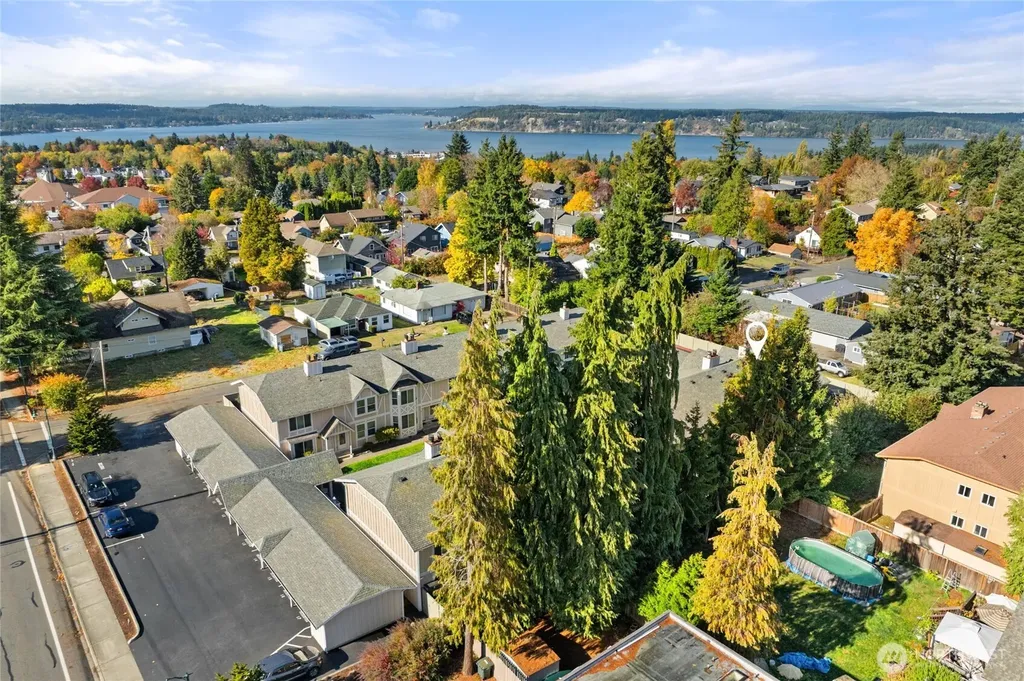 2621 Mountain View Avenue W Tacoma WA 98466