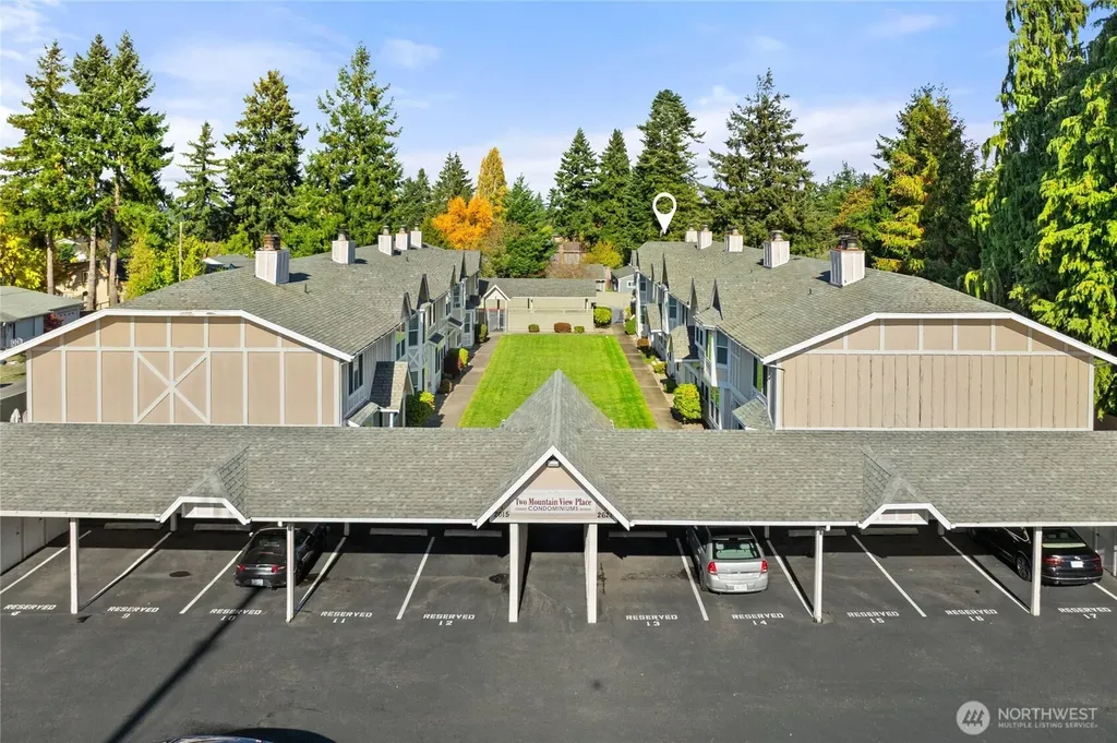 2621 Mountain View Avenue W Tacoma WA 98466