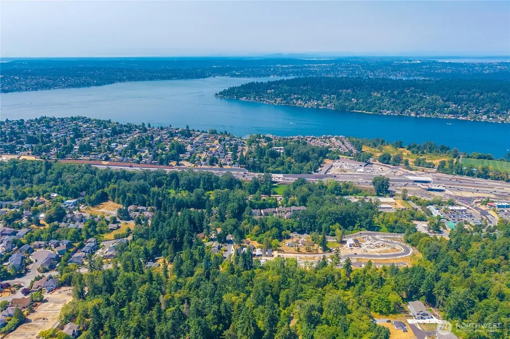 4040 Aberdeen Way NE Renton WA 98056
