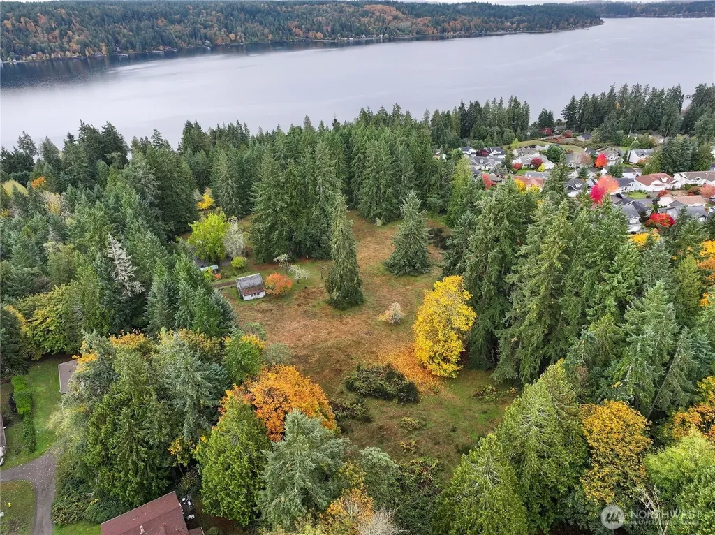 6371 Illahee Road NE Bremerton WA 98311