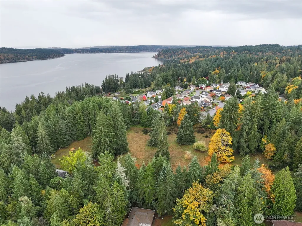 6371 Illahee Road NE Bremerton WA 98311