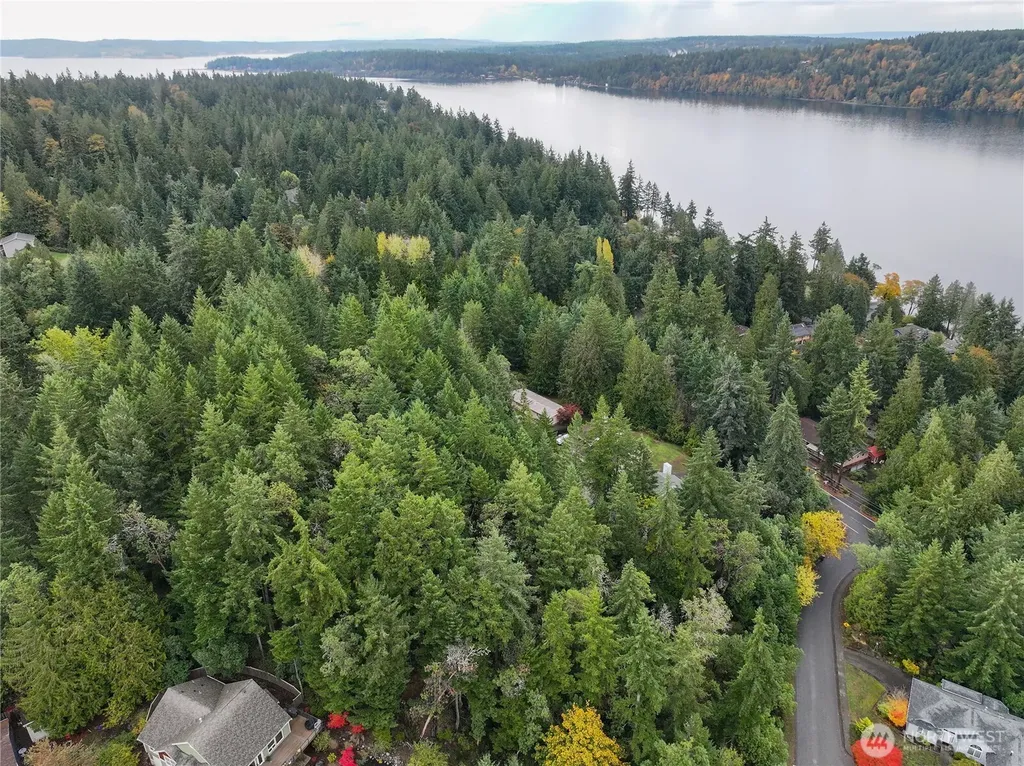 6371 Illahee Road NE Bremerton WA 98311