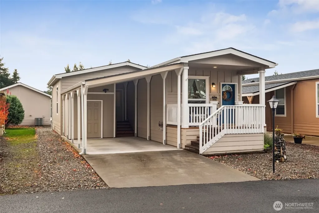 806 Pine Drive Enumclaw WA 98022