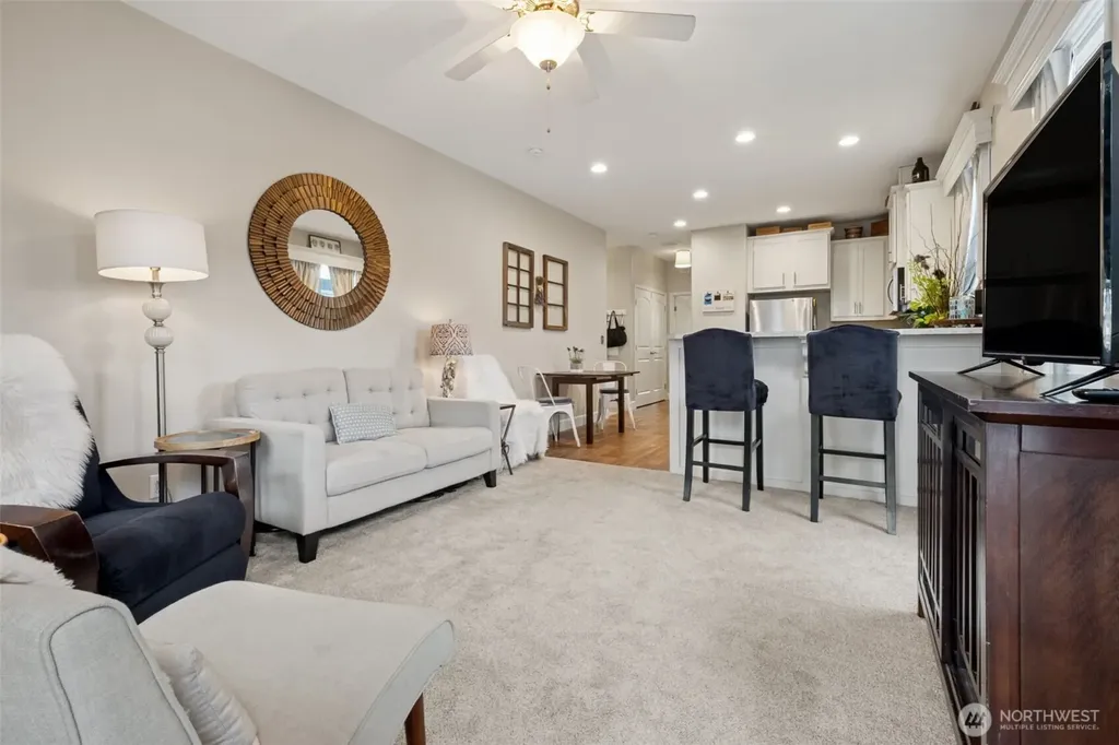 806 Pine Drive Enumclaw WA 98022