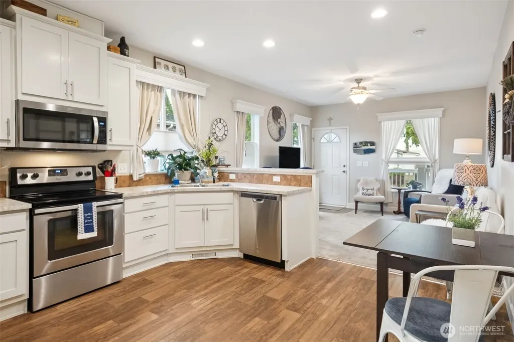 806 Pine Drive Enumclaw WA 98022