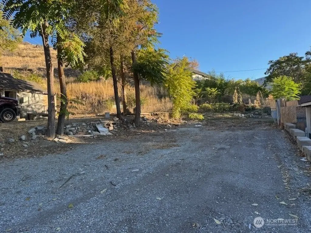 518 E Allen Street Chelan WA 98816