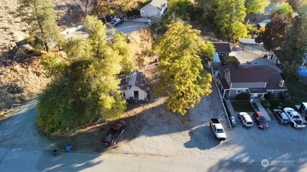518 E Allen Street Chelan WA 98816