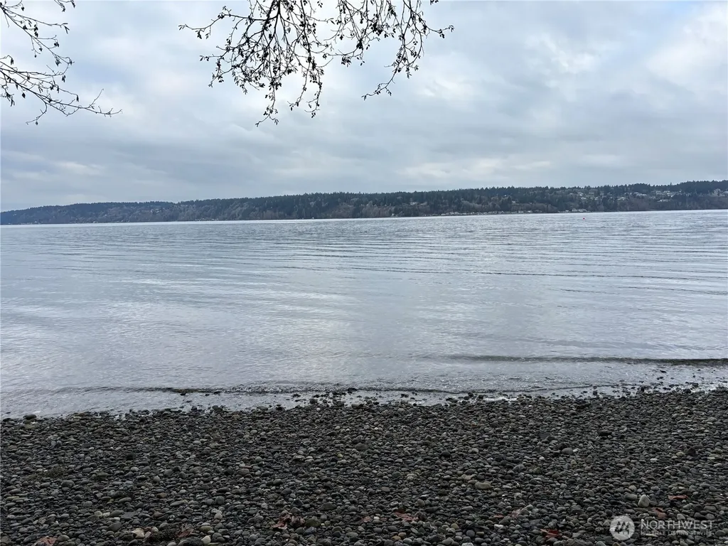 13843 SW 248th Street Vashon WA 98070