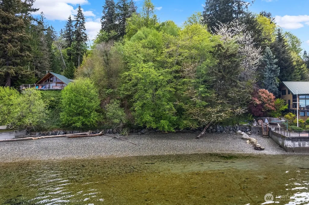 13843 SW 248th Street Vashon WA 98070