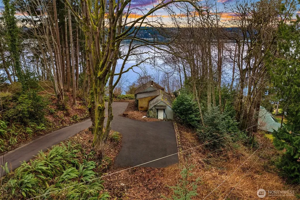 13843 SW 248th Street Vashon WA 98070