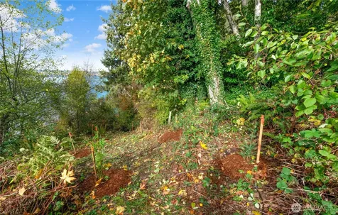 13843 SW 248th Street Vashon WA 98070