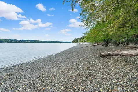 13843 SW 248th Street Vashon WA 98070