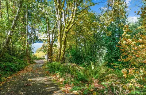 13843 SW 248th Street Vashon WA 98070