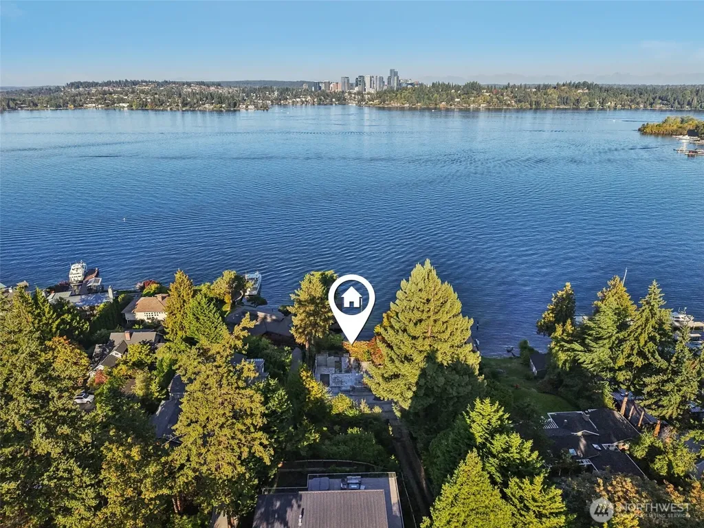 7220 N Mercer Way Mercer Island WA 98040