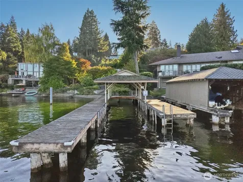 7220 N Mercer Way Mercer Island WA 98040